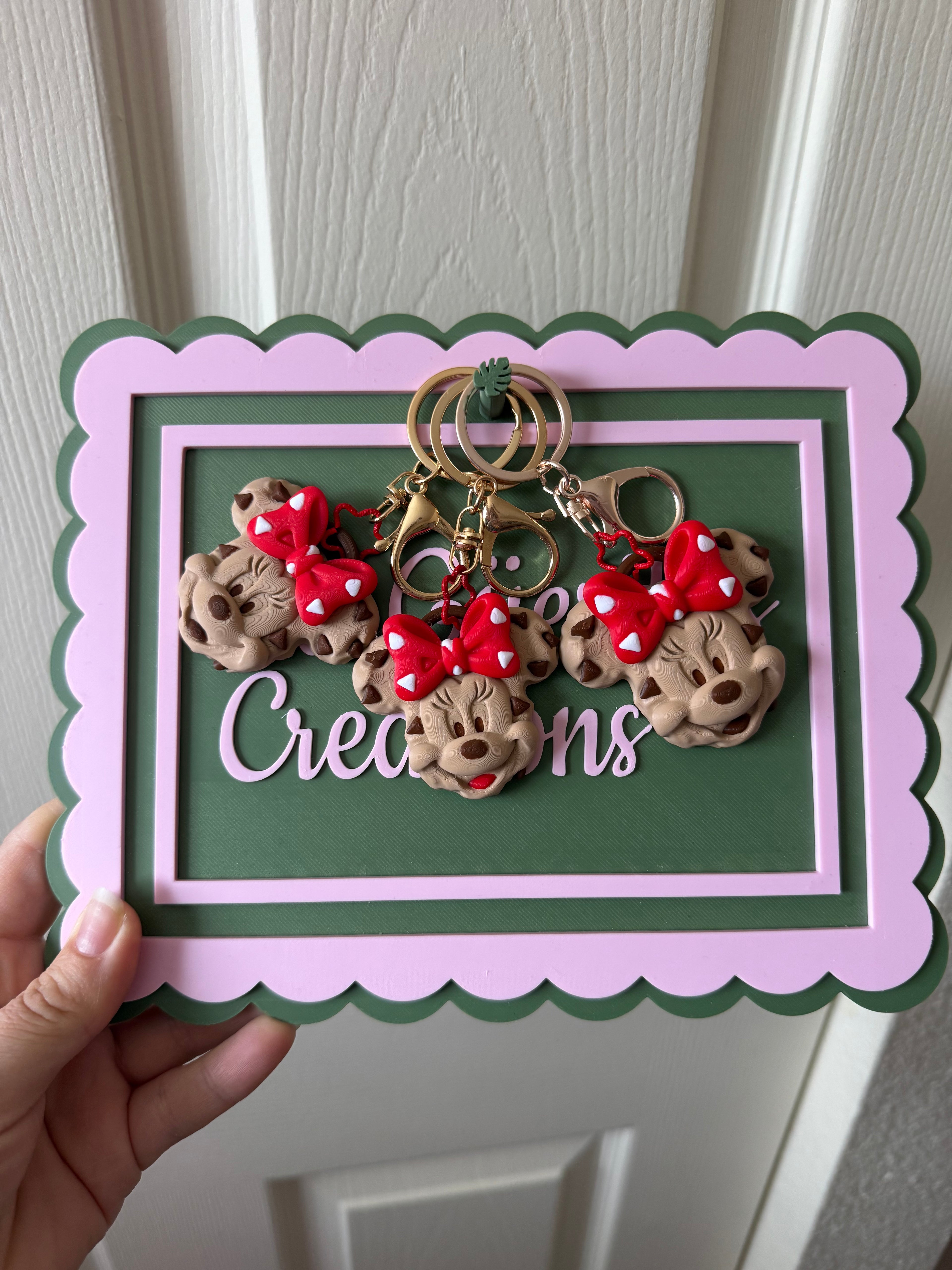 Chocolate Chip Mouse Bow Keychain