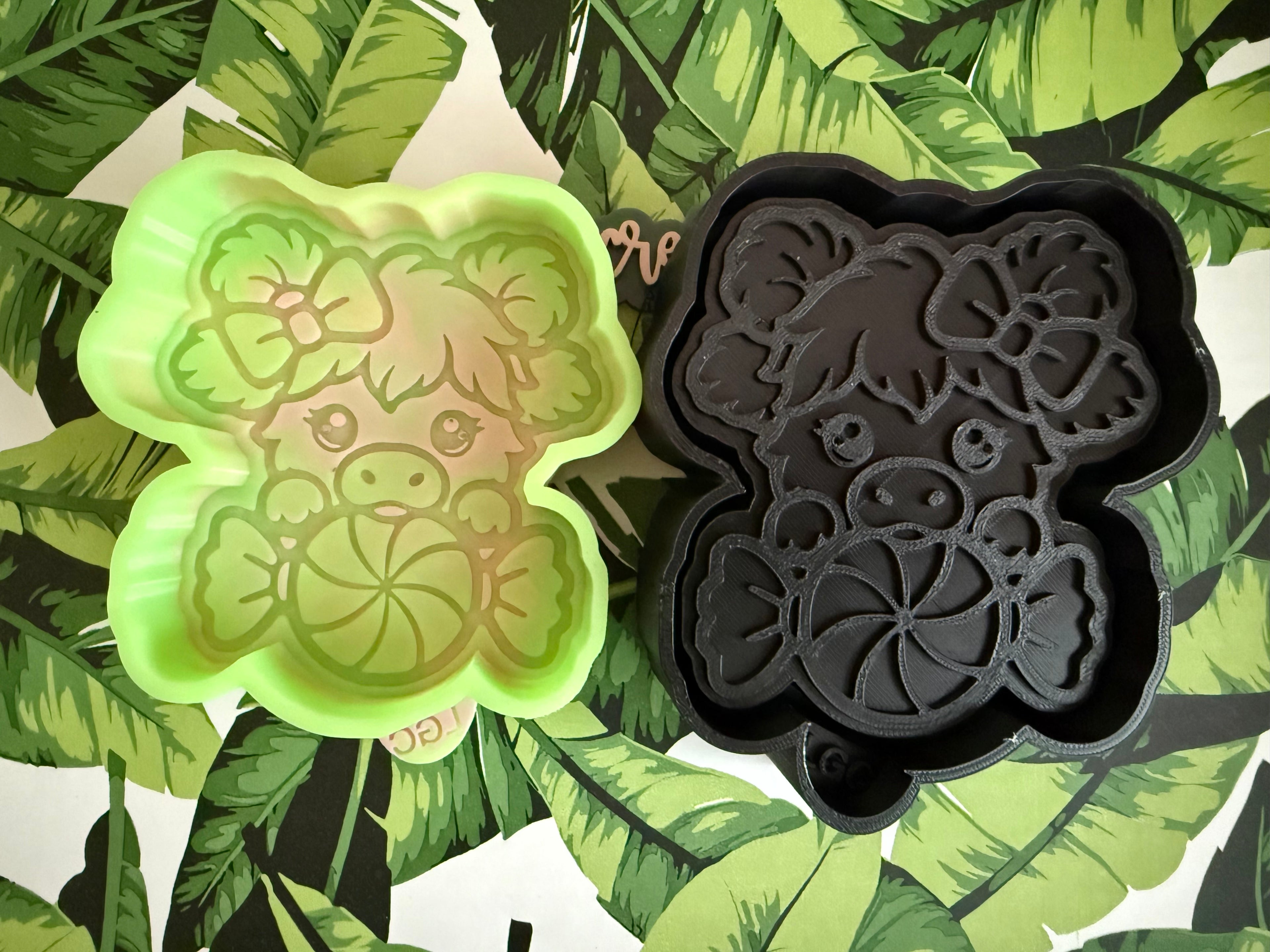Kawaii Highland Cow Candy Freshie Mold